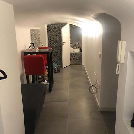 Il Rifugio Di Margo Apartment Бари Екстериор снимка